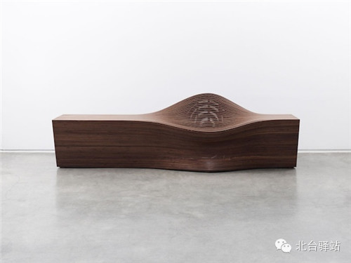 【北臺(tái)邀您欣賞】創(chuàng)意木質(zhì)沙發(fā)桌椅 (圖4)